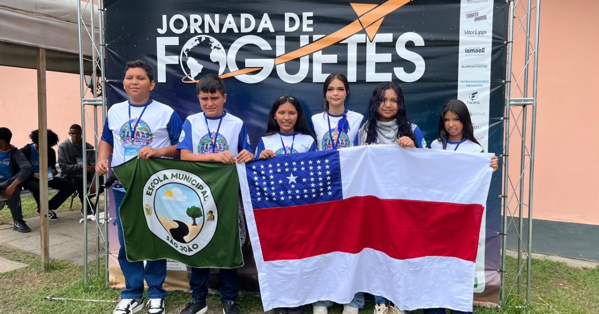Estudantes do São João do Tupé participam de olimpíada de foguetes no Rio