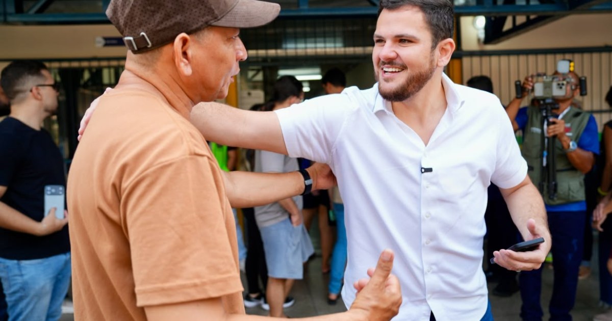 Em Manaus, ônibus gratuitos funcionam antes e depois do horário das urnas