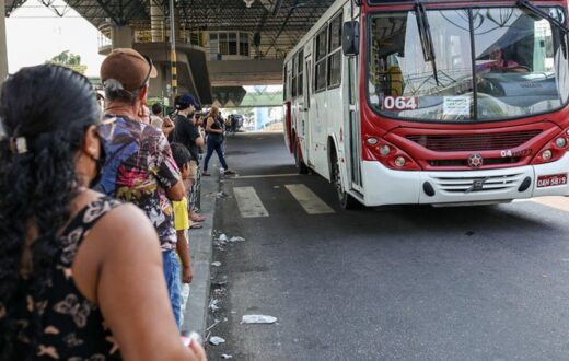 Gratuidade e esquema de trânsito organizam deslocamento para votação em Manaus