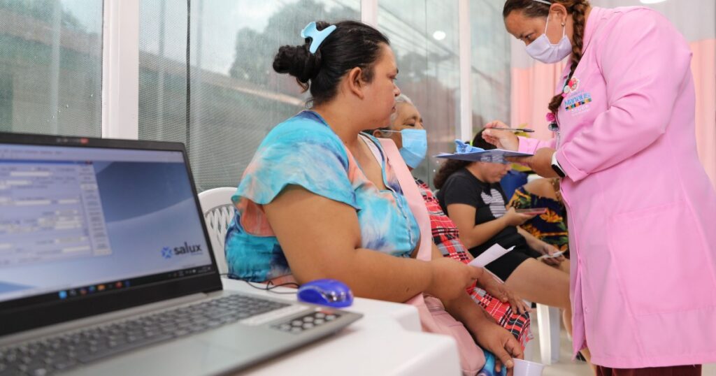 Ação no Phelippe Daou orienta sobre rastreamento e cuidados contínuos