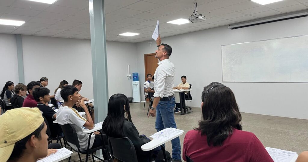 Estudantes e auxiliares de produção estão entre o público de curso de metrologia em Manaus