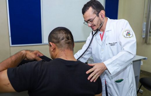 Semsa define distribuição de jornadas para 20 médicos nomeados em Manaus